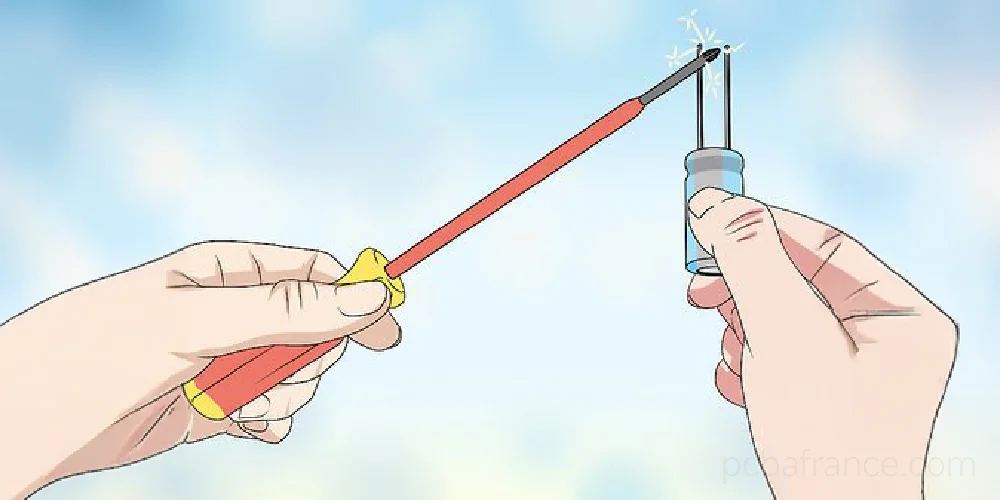 Utilisation d'un tournevis pour décharger les condensateurs